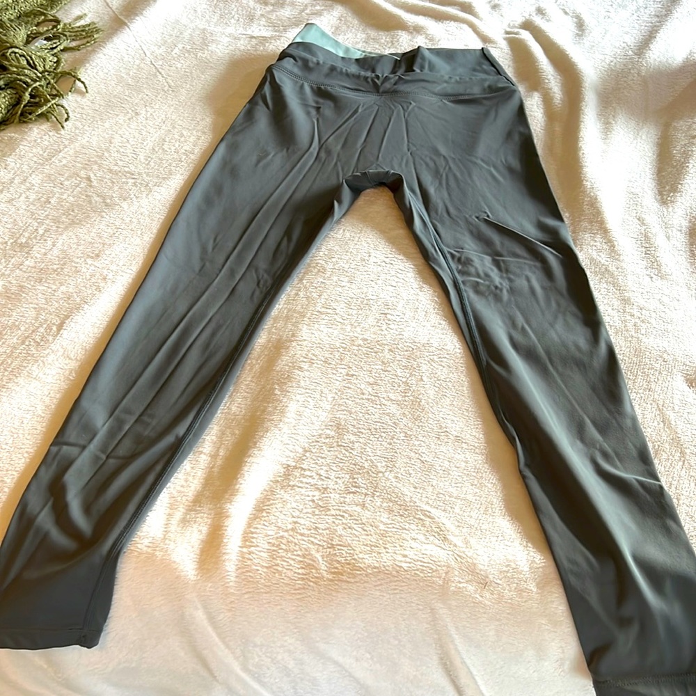 XS leggings wore twice